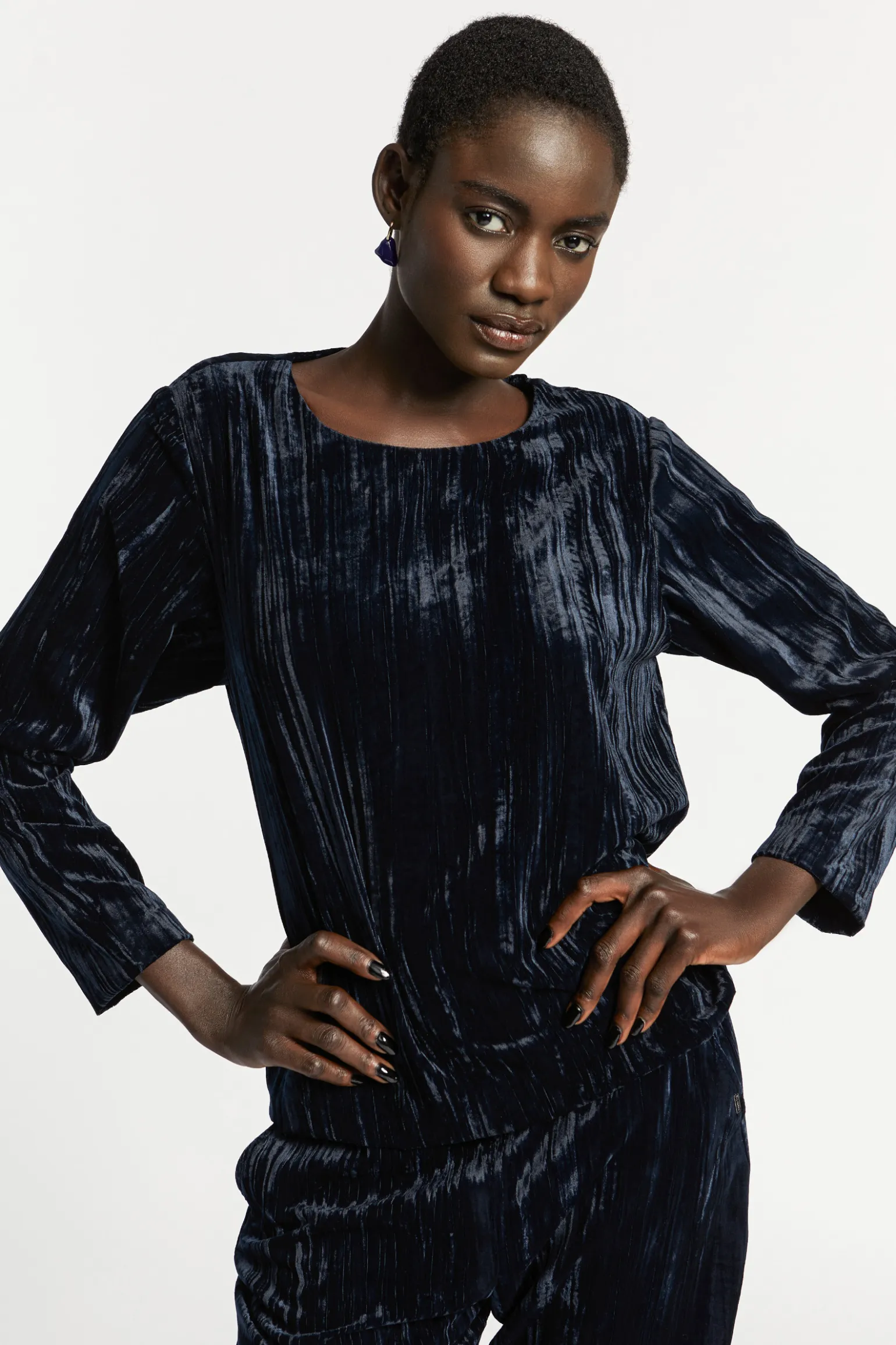 Blouse in crushed fluweel
