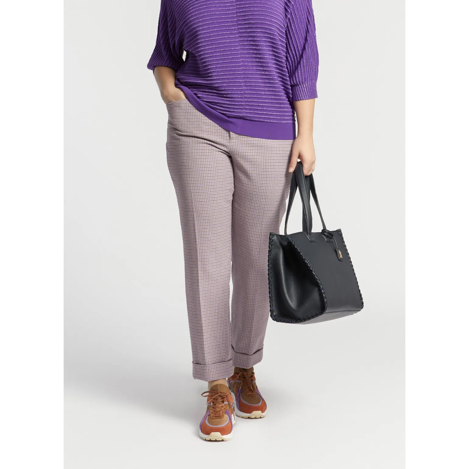 Broek met fijne ruitenprint