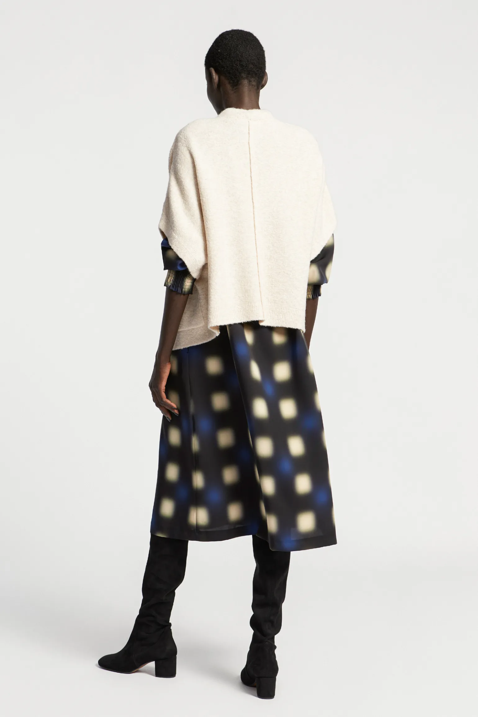 Drop shoulder gilet