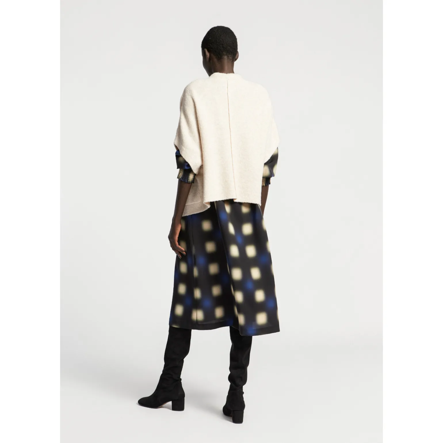 Drop shoulder gilet