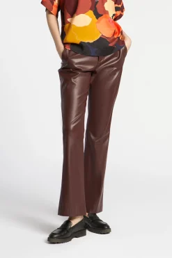 Faux leather broek
