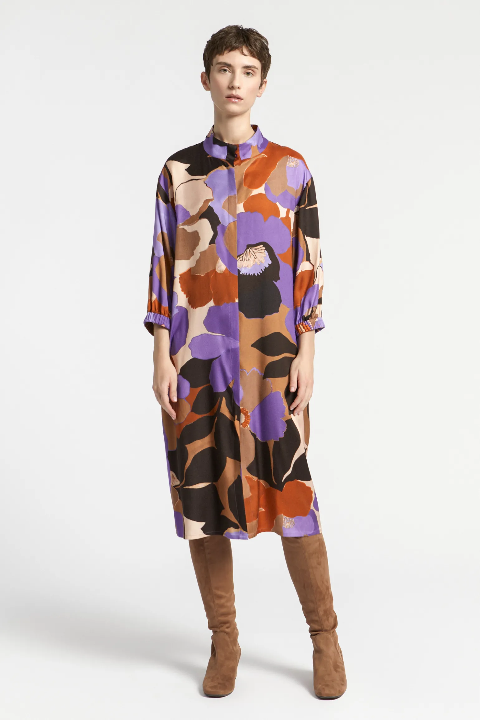 Middellange jurk met bloemenprint
