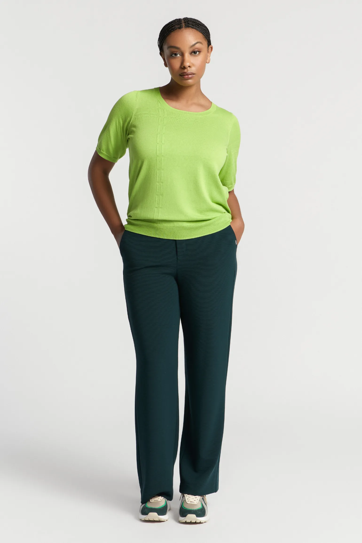 Pull met ingebreide details