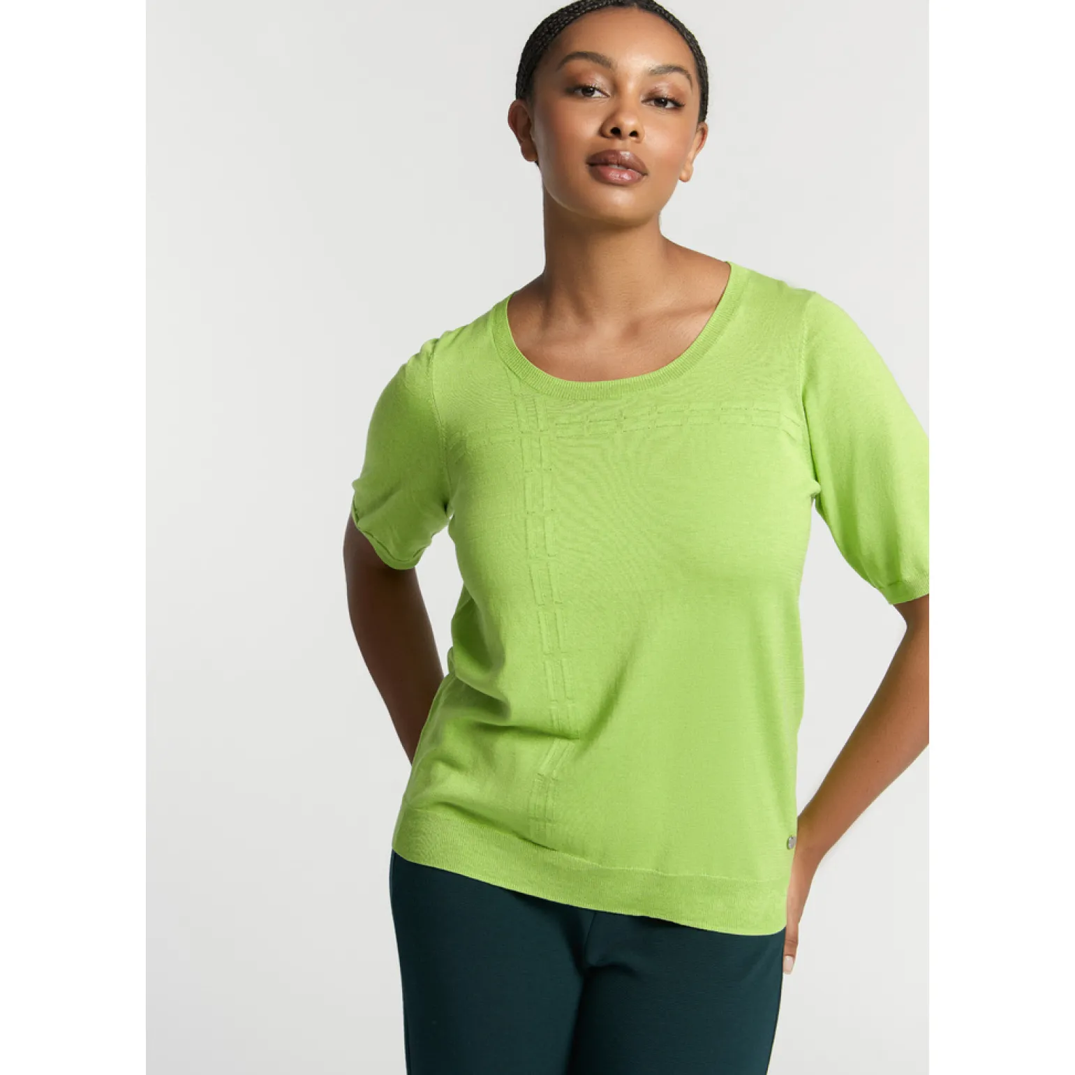 Pull met ingebreide details