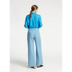 Tijdloze broek met wijde pijpen