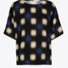 Top met blurred print