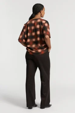 Top met blurred print