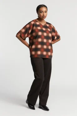 Top met blurred print