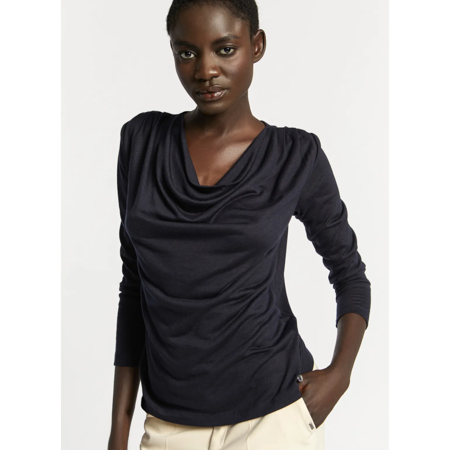 T-shirt met gedrapeerde hals