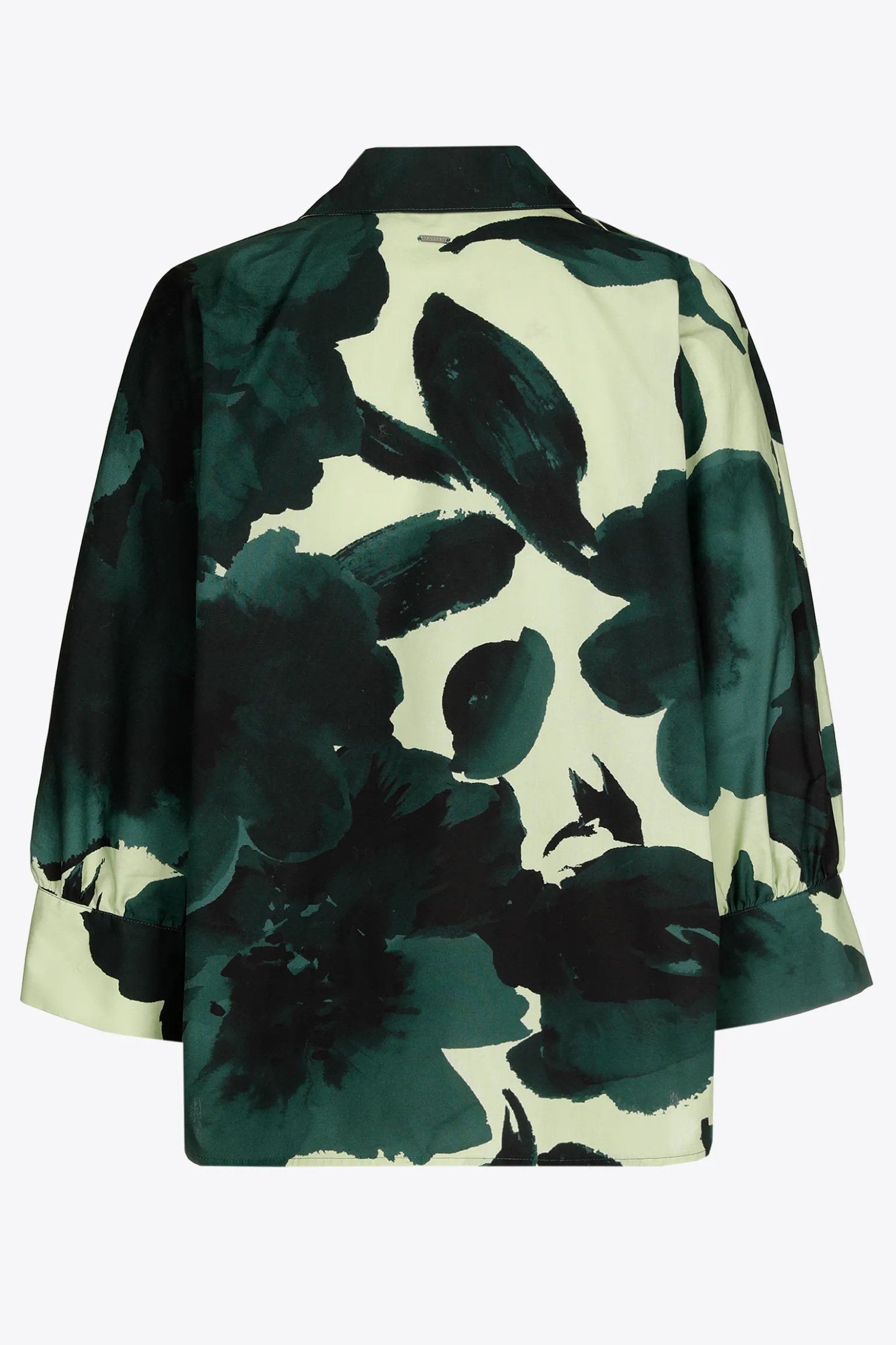 Volumineuze blouse met hemdkraag