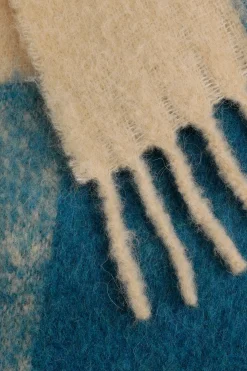 Warme sjaal van wolmix
