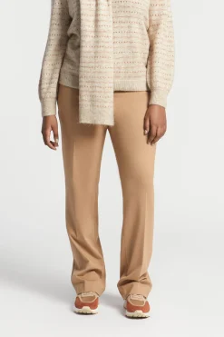 Zachte broek met rechte pijpen