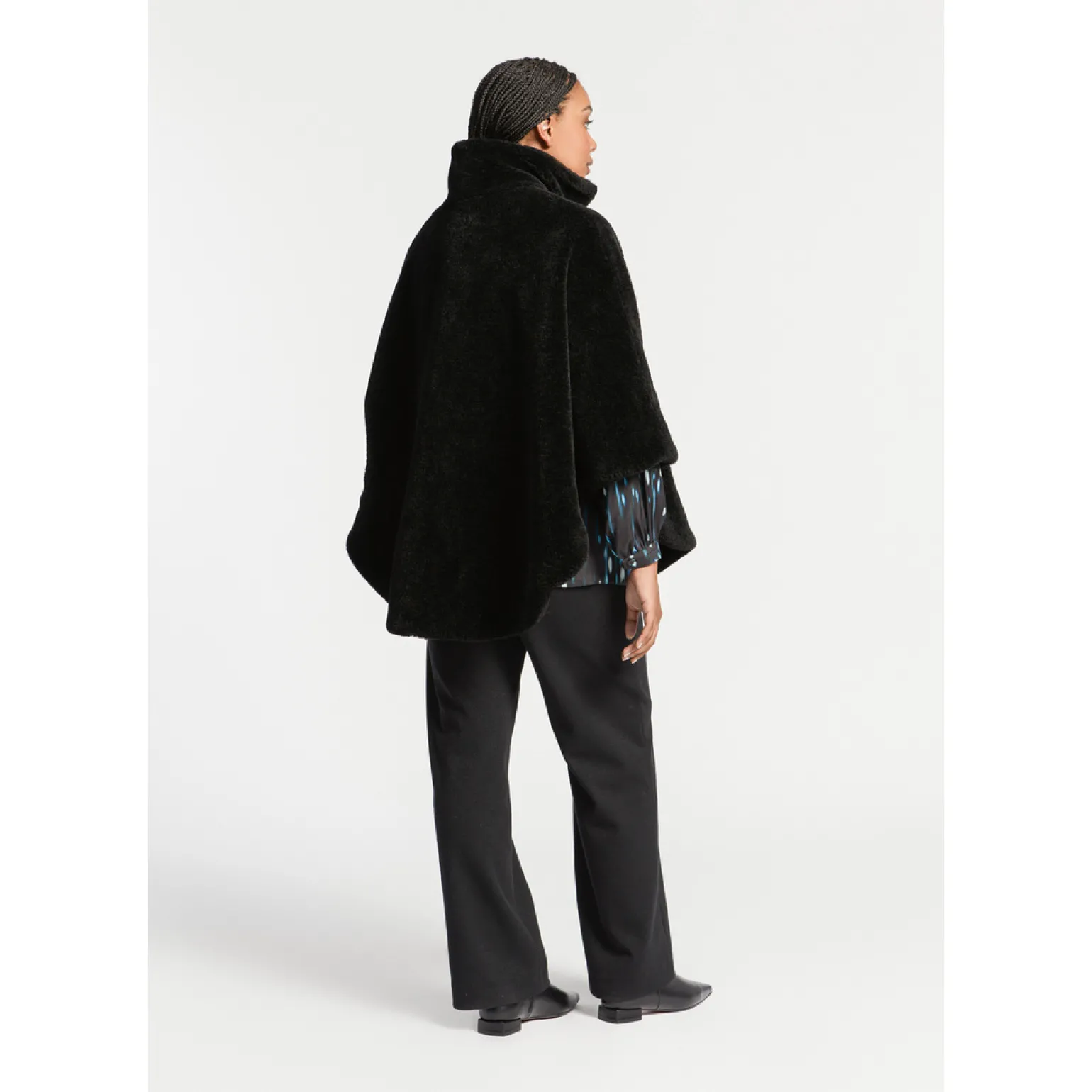 Zachte poncho in teddystof
