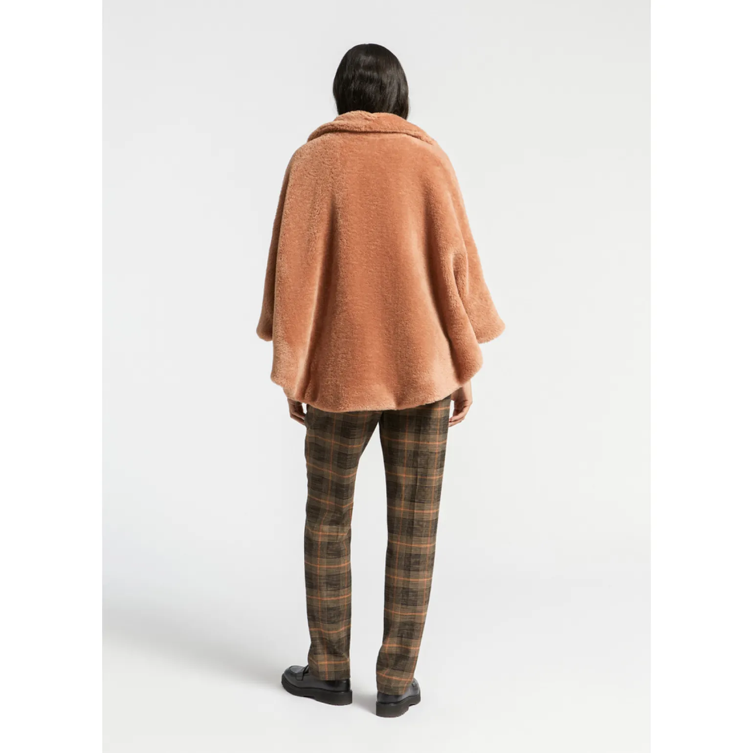 Zachte poncho in teddystof